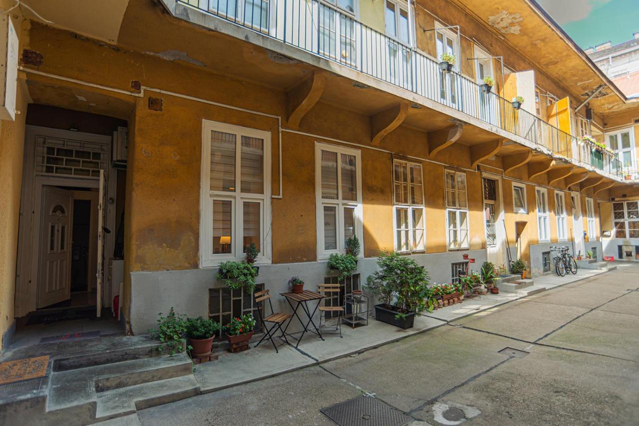 Magica - Cosy Apartment In The Heart Of Budapest — Photos 2
